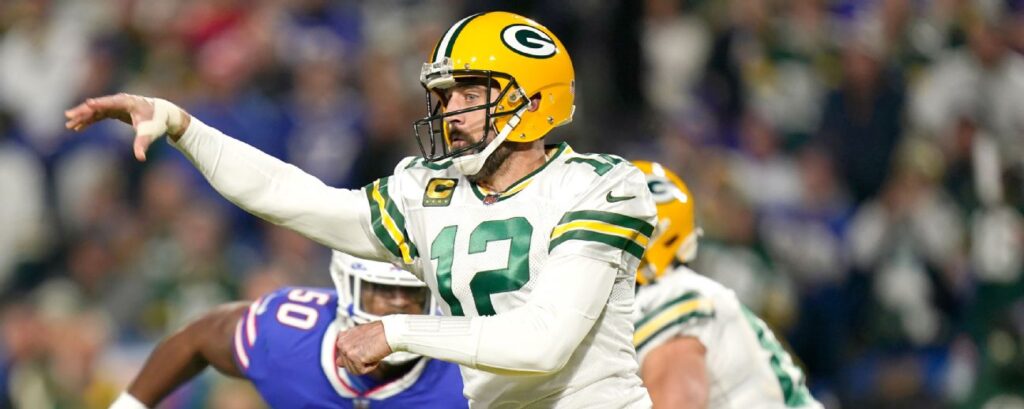 Follow live: Surging Bills face struggling Packers