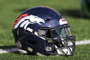 Broncos owner supports Hackett, wants to win