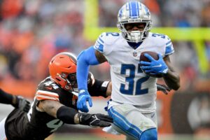 Lions' Swift deemed healthy, to return vs. Fins