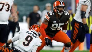 Browns sack Burrow, Bengals behind dominant defense