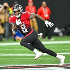 Knee surgery likely for Falcons' Pitts, source says