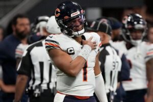 Source: Bears' Fields not expected to play at Jets