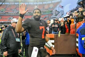 Out on top: Brissett leads Browns to OT win