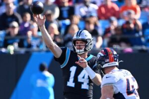 QB Darnold lifts Panthers, will get another start