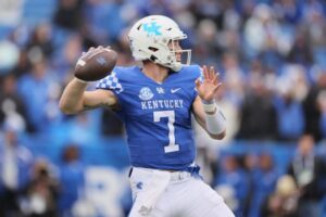 Kentucky QB Levis to enter draft, decide on bowl