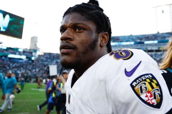 Ravens' Jackson sorry for vulgar response to fan