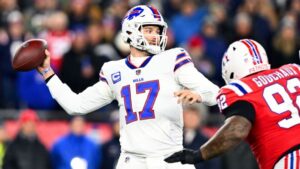 Allen leads Bills to first AFC East win of season over Patriots