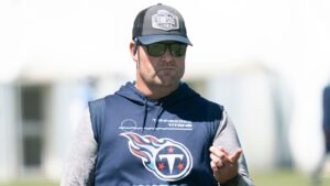 Titans fire GM Robinson despite winning ways