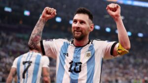 Messi breaks World Cup appearance record