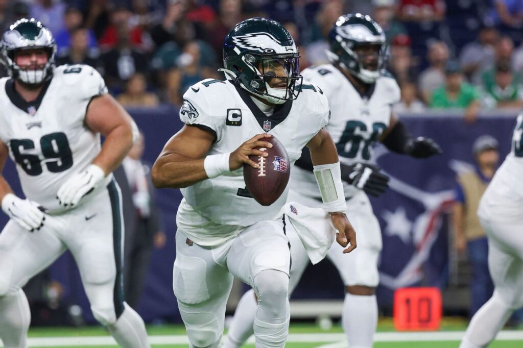 Eagles' Hurts out; Minshew to start vs. Cowboys