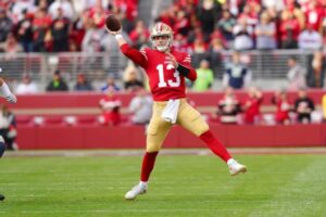 Purdy's 4 TDs lead Niners to Wild Card win