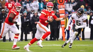 Source: Chiefs' Mahomes has high ankle sprain