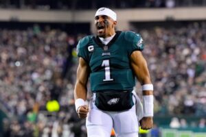 Sirianni: Injured Hurts gave Eagles MJ-like boost