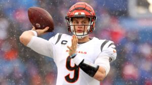 Bengals' Joe Burrow finds Ja'Marr Chase for 28-yard TD