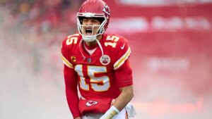 Cautious Chiefs prepping as if Mahomes will play