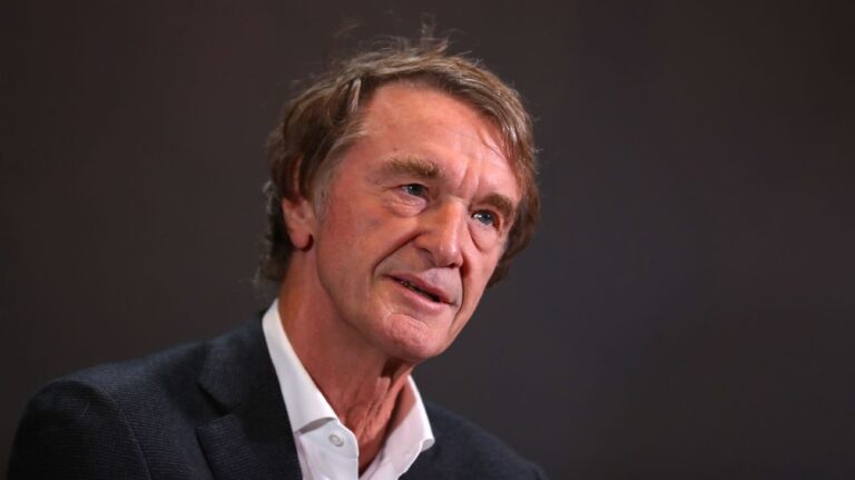 Sources: Ratcliffe enters Man Utd takeover race