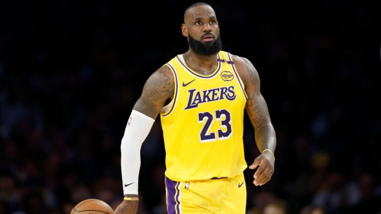 Lakers star LeBron James focusing on getting healthy, reaching '100%' for training camp