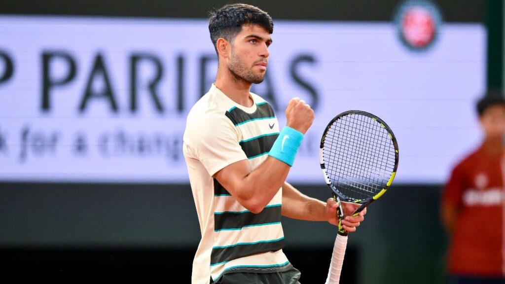 2025 French Open: Carlos Alcaraz shakes off early dropped set, advances to final after Lorenzo Musetti retires