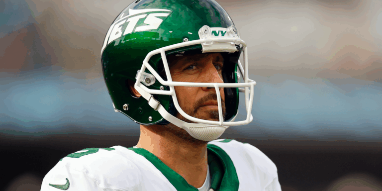 Steelers could craft contingency plan for QB room if Aaron Rodgers fails to sign, per report