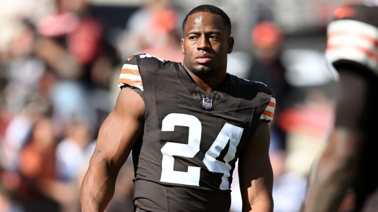 Texans' Nick Chubb pens emotional farewell to Browns, says Cleveland will 'always have a piece of my heart'