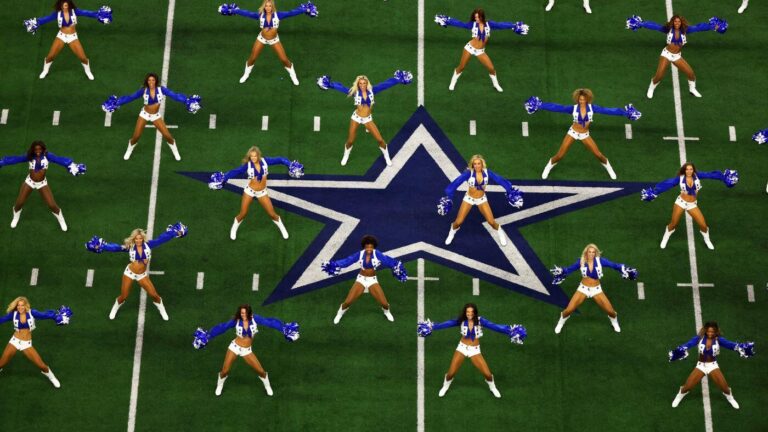 Cowboys cheerleaders getting 400% pay raise, one squad member says in latest season of Netflix series