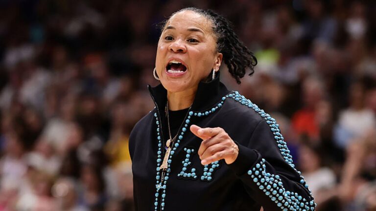 Five takeaways from Dawn Staley's new book: South Carolina coach reflects on life, career in 'Uncommon Favor'