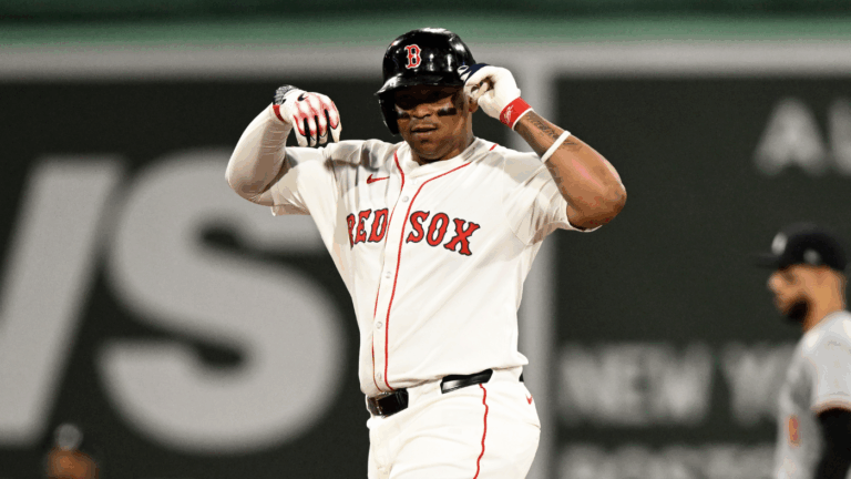Rafael Devers trade grades: Giants get 'B' for big swing, Red Sox escape drama partially of their own making