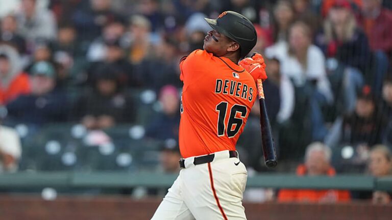 Giants' Rafael Devers, 'happy' and 'relaxed,' goes hitless in first game vs. Red Sox since shocking trade