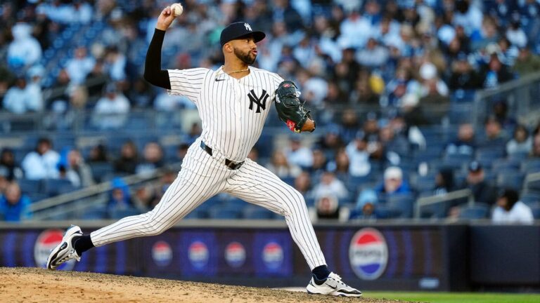 Fantasy Baseball Waiver Wire: Devin Williams reclaims closer role with chance to take over for good, and more