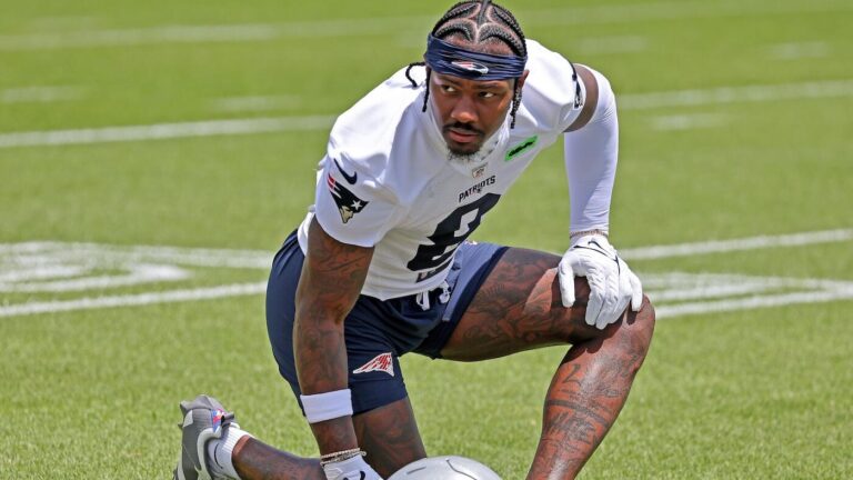 Patriots have no plans to release Stefon Diggs after controversial yacht video, per report