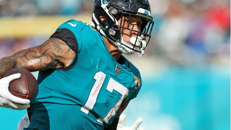 Tight Ends to target/avoid in 2025 Fantasy Football drafts: Engram has favorable schedules, Hockenson doesn't