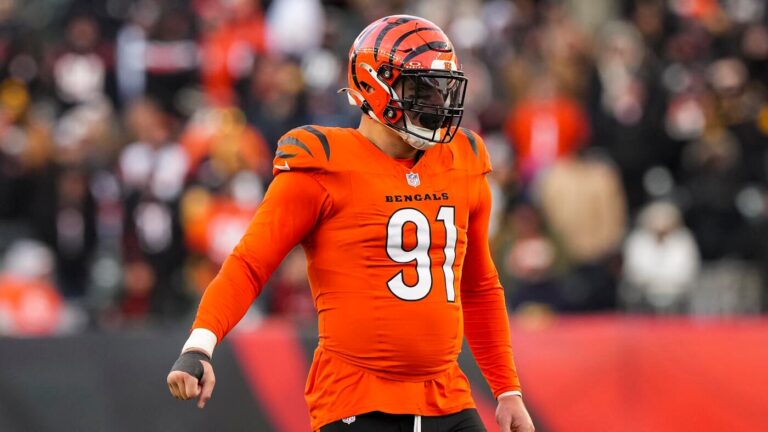 Trey Hendrickson, Bengals resume talks on longterm contract extension, per report