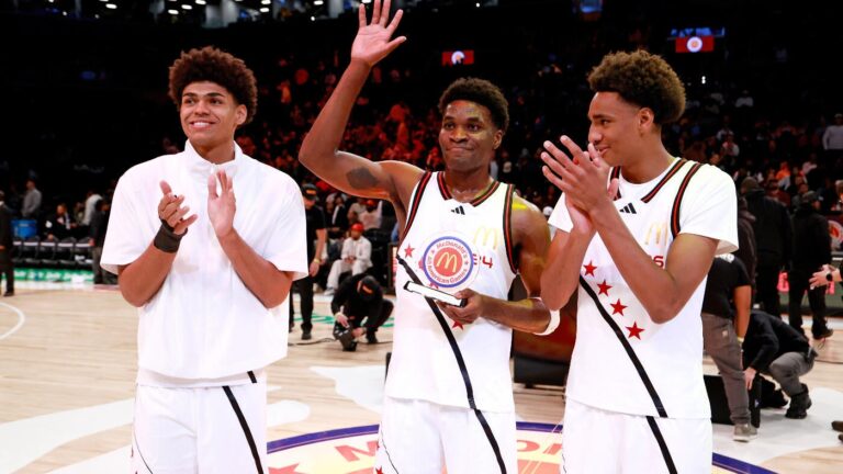 2026 NBA Mock Draft: Kansas' Darryn Peterson ahead of BYU's AJ Dybantsa in way-too-early look at next year