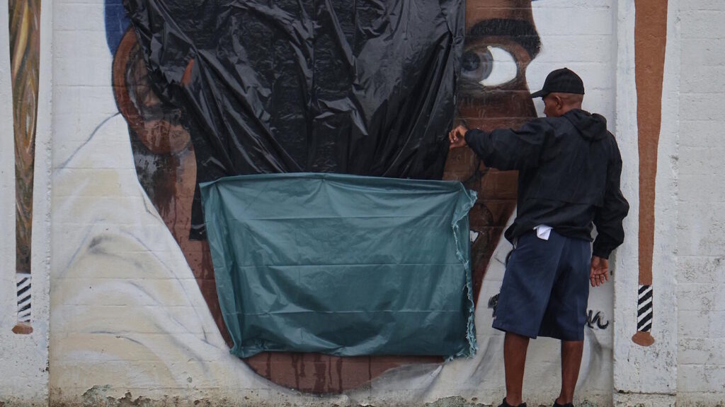 Murals of Jackie Robinson, Minnie Miñoso defaced with racist graffiti; Miami police launch investigation