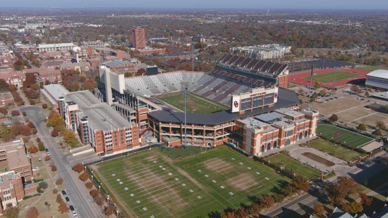 Man claiming loyalty to ISIS scouted Oklahoma's football stadium for terrorist attack, per court records