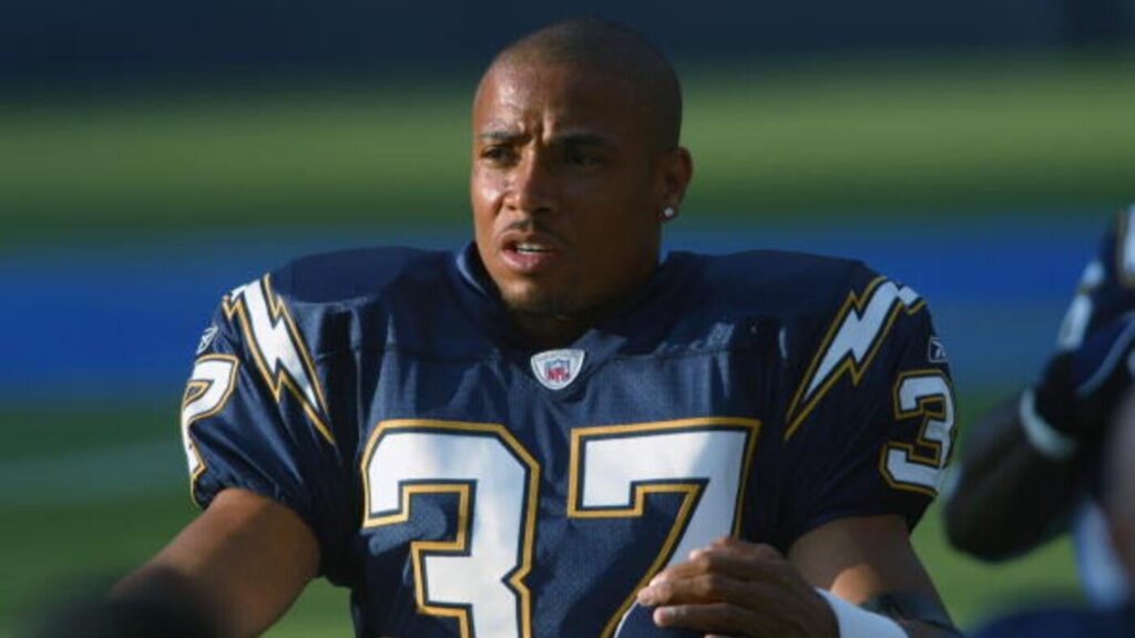 WATCH: Jim Harbaugh surprises former teammate Rodney Harrison with Chargers Hall of Fame honor