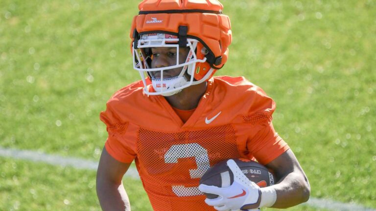 Clemson dismisses four-star freshman Marquise Henderson from program for undisclosed reasons