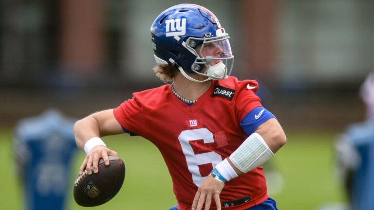 Giants' rookie QB Jaxson Dart looks 'impressive' working with first and second teams in minicamp