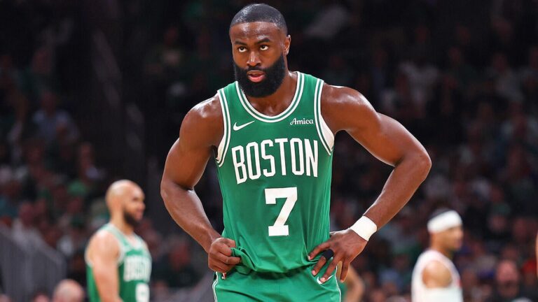 Celtics' Jaylen Brown undergoes knee surgery, expected to be ready for start of training camp