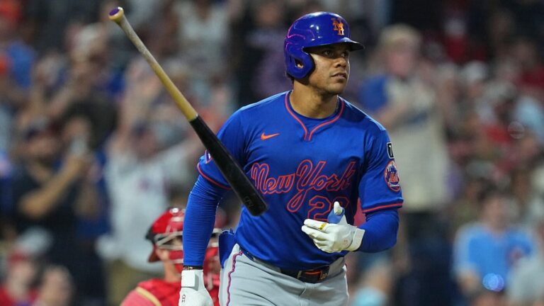 Juan Soto makes history with two home runs to help Mets snap seven-game losing streak