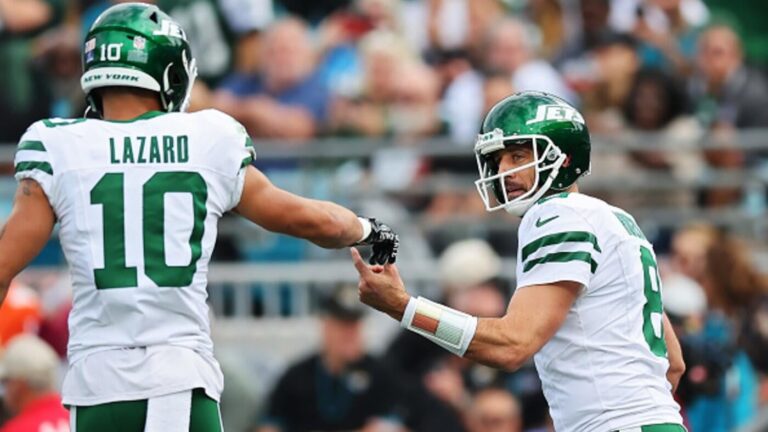 Steelers still trying to acquire one more playmaker to help new QB Aaron Rodgers, per report