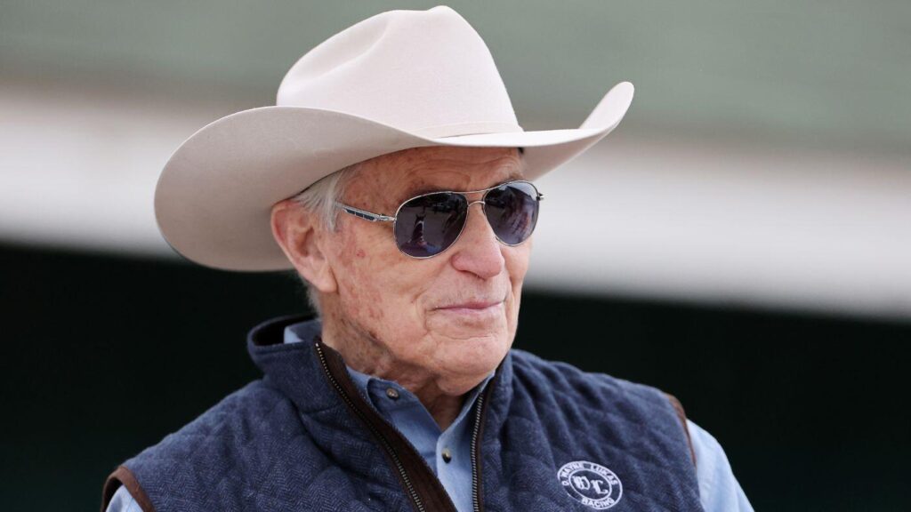 Hall of Fame horse trainer D. Wayne Lukas in hospice care after severe infection, won't return to training