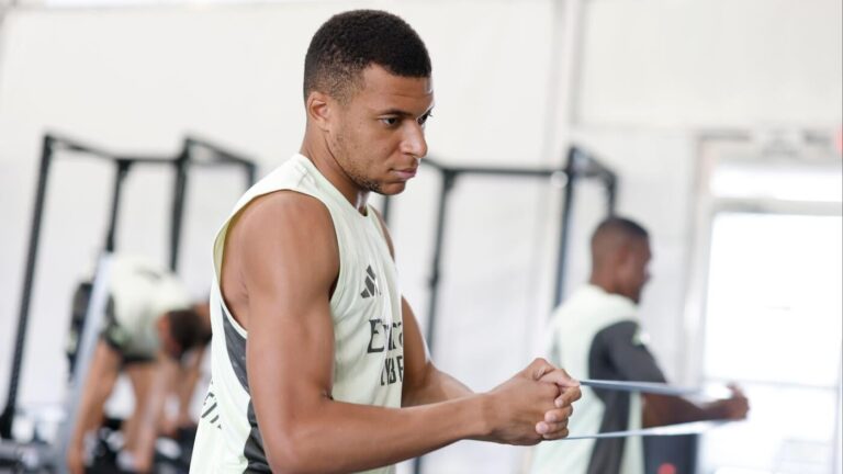 Real Madrid vs. RB Salzburg odds, live stream: Will Kylian Mbappe play, how to watch Club World Cup, pick