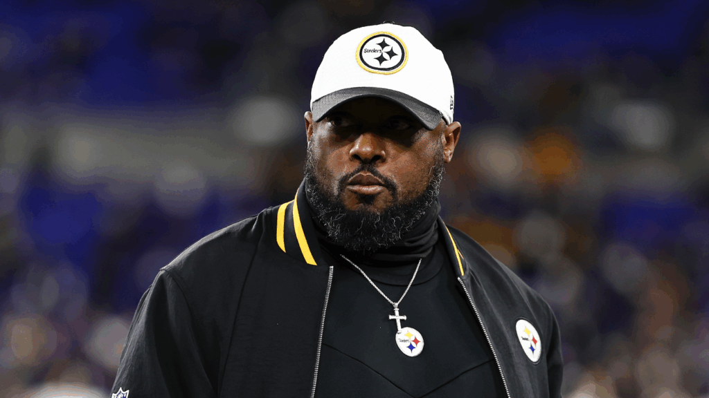 Steelers 'lowballing' NFL teams in trade talks for offensive playmaker after Aaron Rodgers signing
