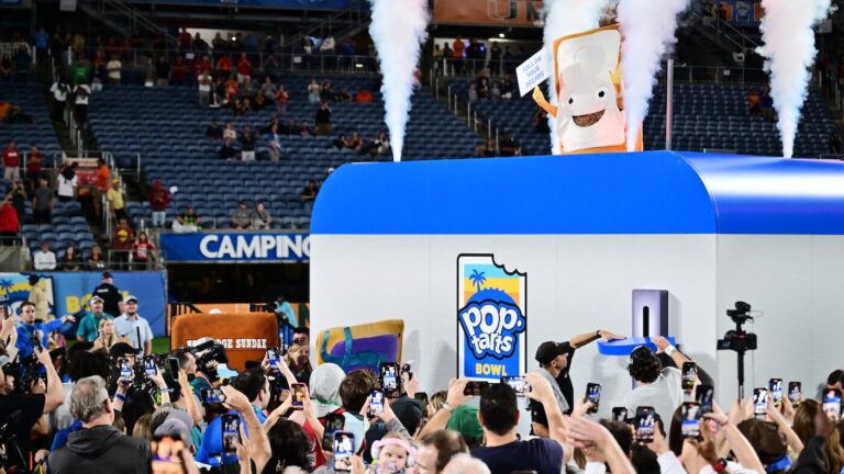 2025-26 college football bowl schedule, games, dates, locations, kickoff times, TV channels