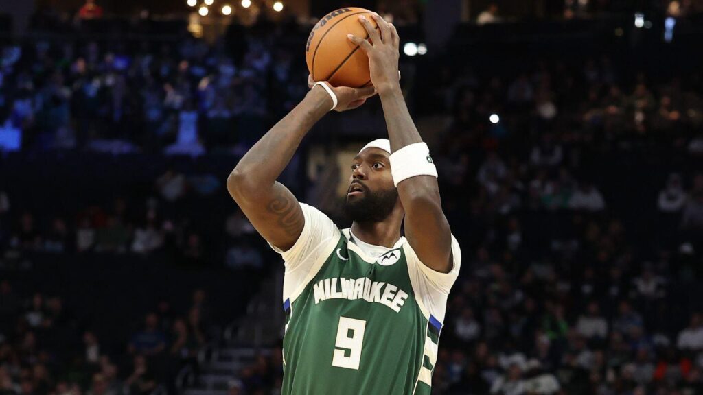 Bobby Portis contract: Veteran forward to re-sign with Bucks on three-year, $44 million deal, per report