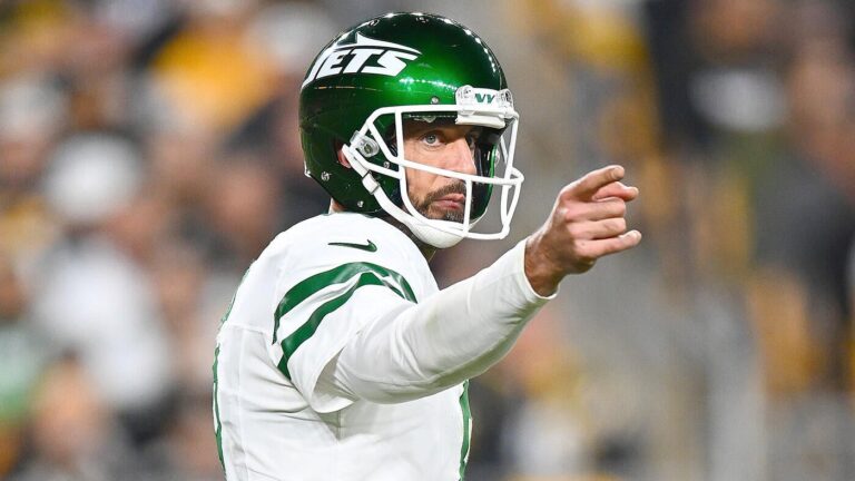 Aaron Rodgers signing with Steelers: Four-time NFL MVP joins Pittsburgh on one-year deal