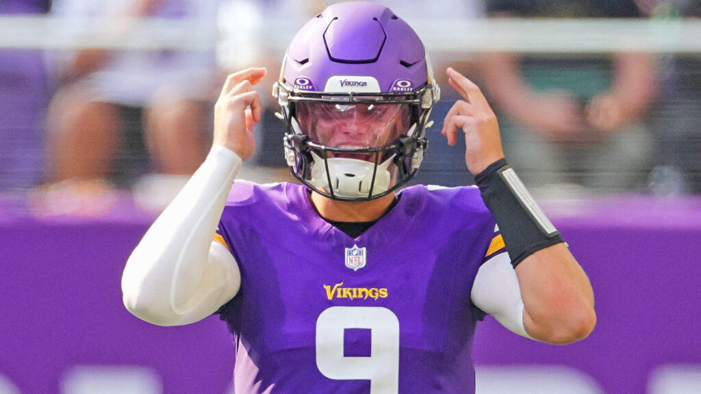 Former Bills DT compares J.J. McCarthy's confidence, leadership to Josh Allen: 'He's doing a fantastic job'