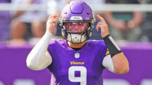 Former Bills DT compares J.J. McCarthy's confidence, leadership to Josh Allen: 'He's doing a fantastic job'
