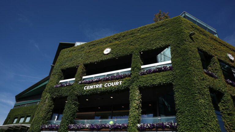 2025 Wimbledon predictions, odds, picks: Can Carlos Alcaraz win the tournament for a third consecutive year?